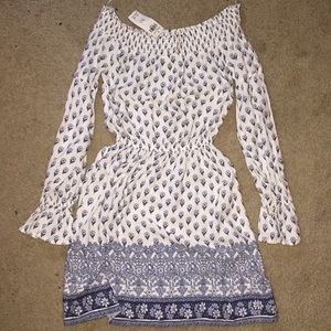 Long sleeve summer Hollister dresss!